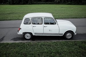 Renault 4 Oldtimerfoto